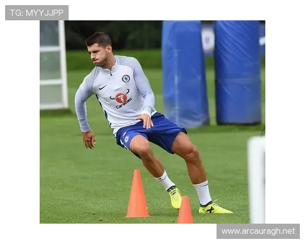 杰克·泰勒本赛季在英超表现稳健，攻防两端持续提升