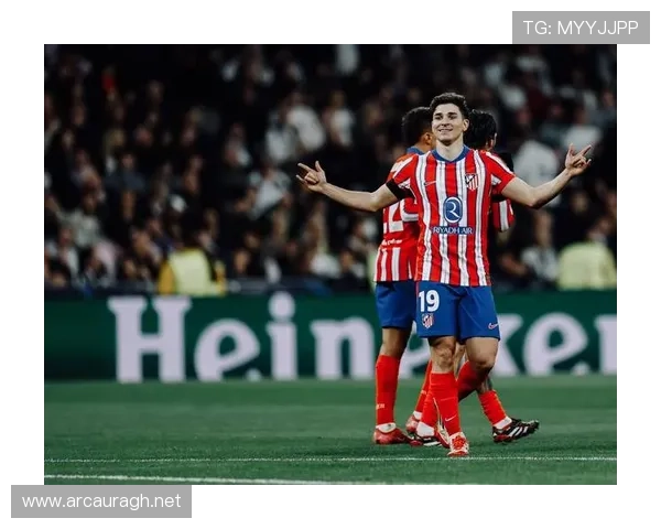 阿尔瓦雷斯终结效率波动如何体现在比赛表现与角色转变中